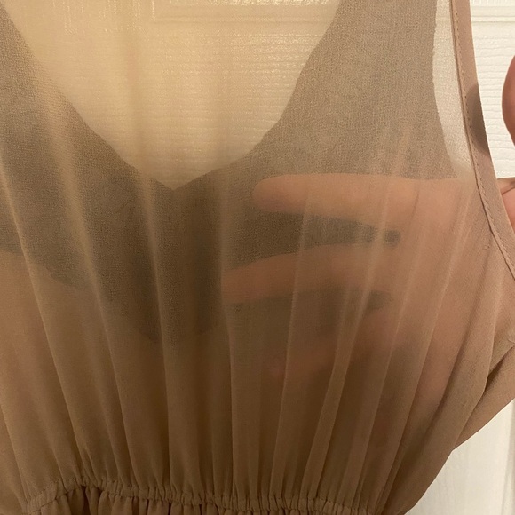 Beautiful flowing MIDI dress. Euro size 6. - Picture 6 of 10